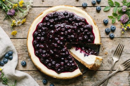 Sernik jagodowy na zimno