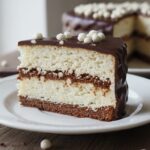Ciasto Kinder Country – lekki krem, ryż preparowany i czekolada